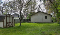 Big back yard & shed